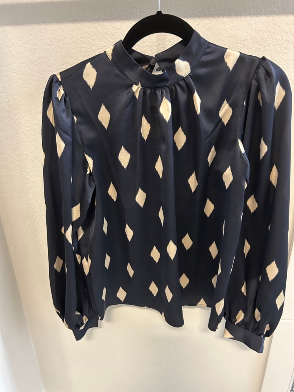 Ann Taylor Navy Blue Blouse with Cream Diamond Print